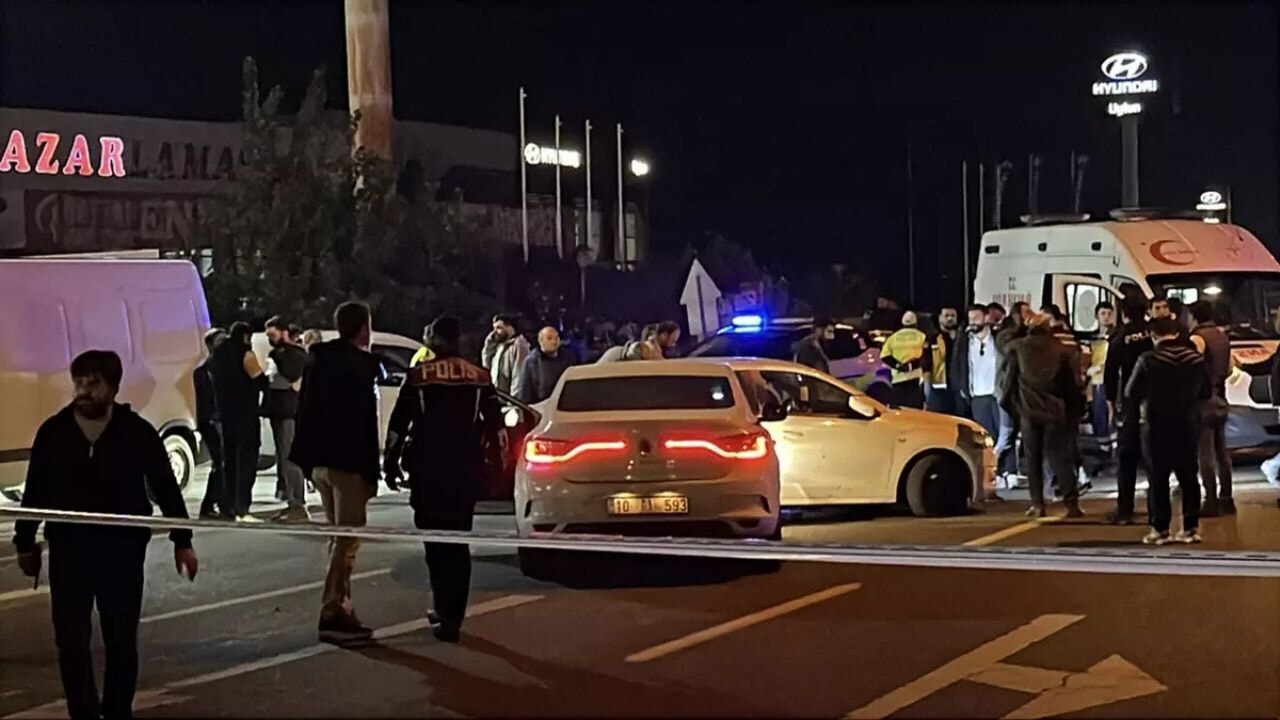 Balıkesir'de silahlı saldırgan polislerle çatıştı ortalığı kana buladı!