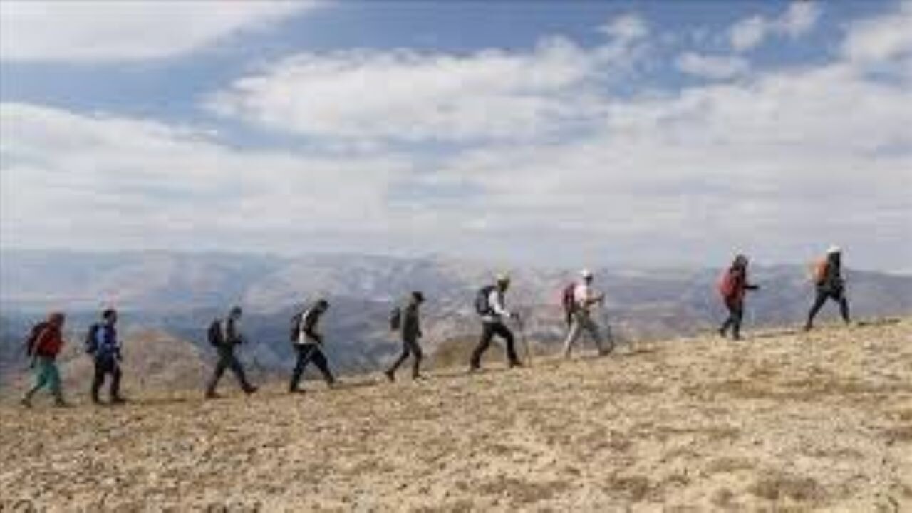 Sultan Baba Dağı tırmanış tutkunlarını yaban hayatıyla ve eşsiz manzaralarla buluşturuyor