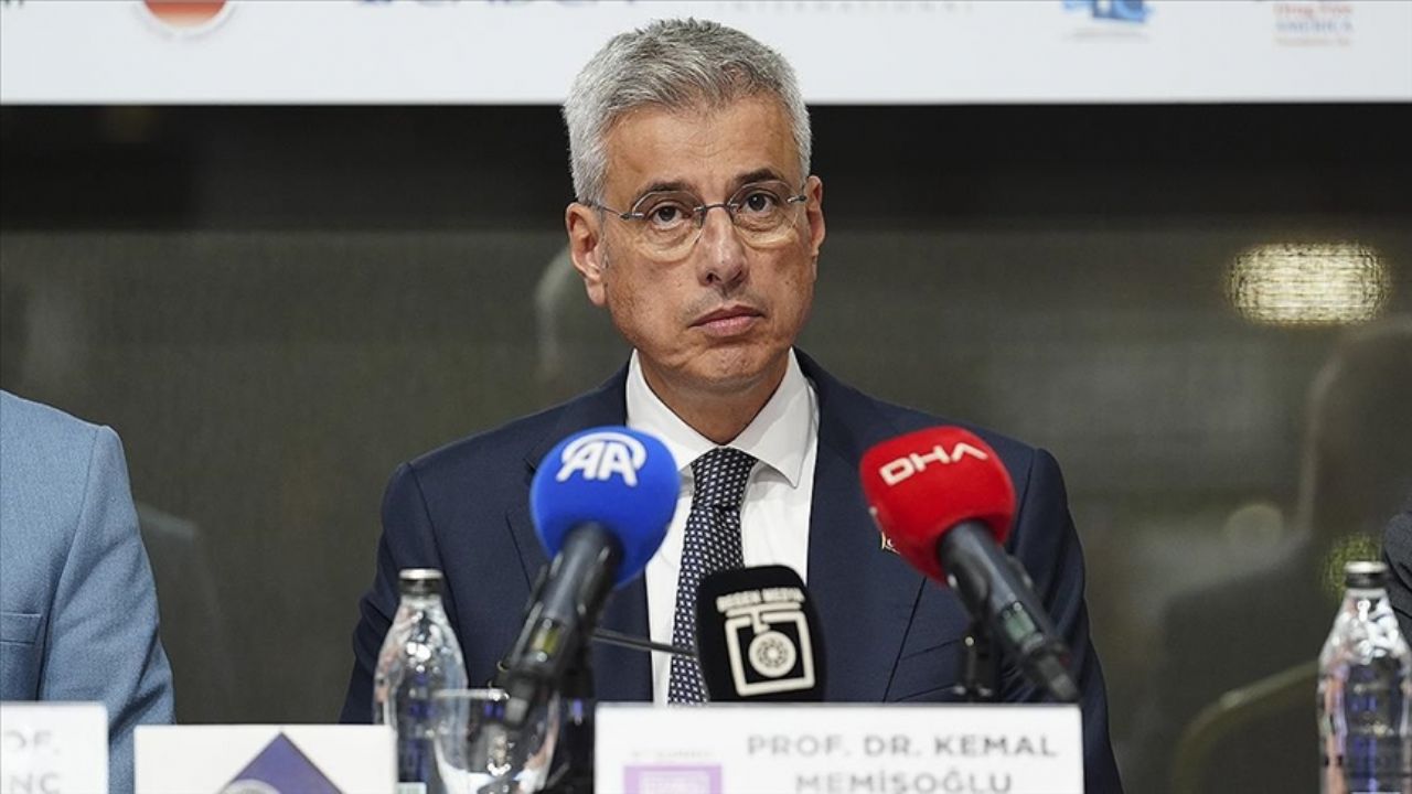 Sağlık Bakanı duyurdu: Kamu binalarında sigarayla ilişki kesilecek