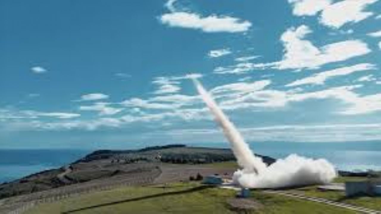 Türk savunma sanayisinden yeni balistik füze testi