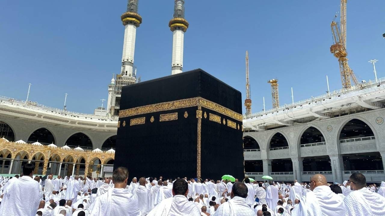 Kumarda Kaybedene Umre, Kazanana Lüks Tatil Vaadi Tepki Çekti