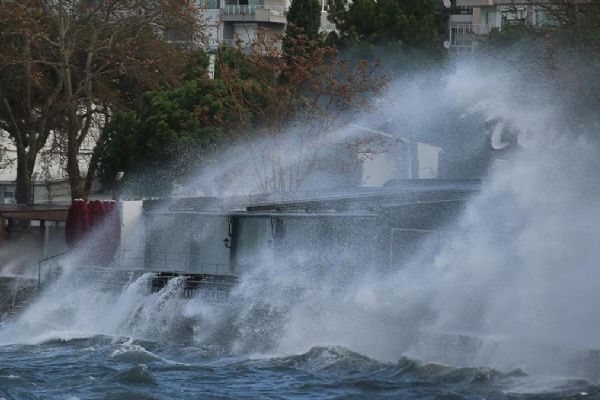 Marmara'nın güneyinde fırtına uyarısı