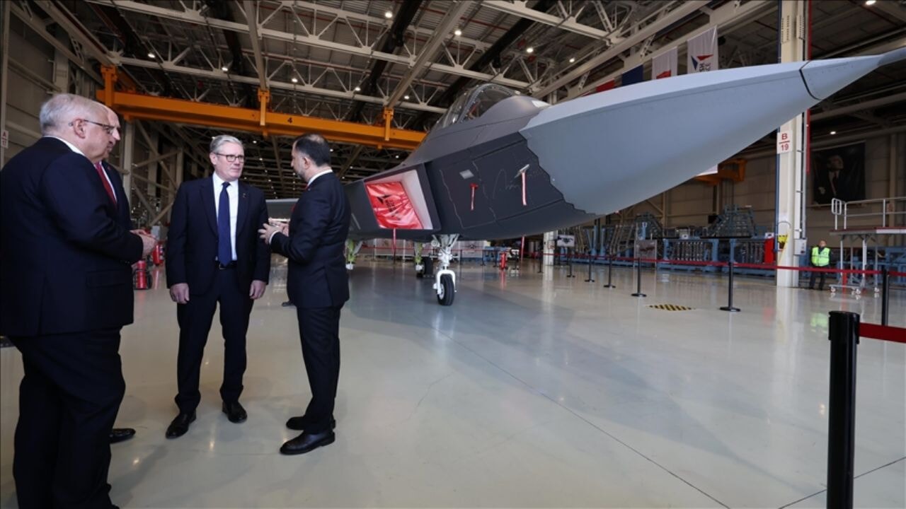 İngiltere Başbakanı KAAN hakkında bilgi aldı