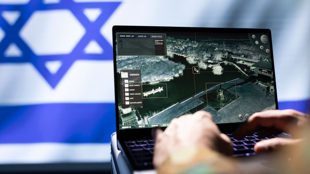 Telefonlara 'tıklamadan' sızan İsrailli şirketlerin dijital paralı askerleri