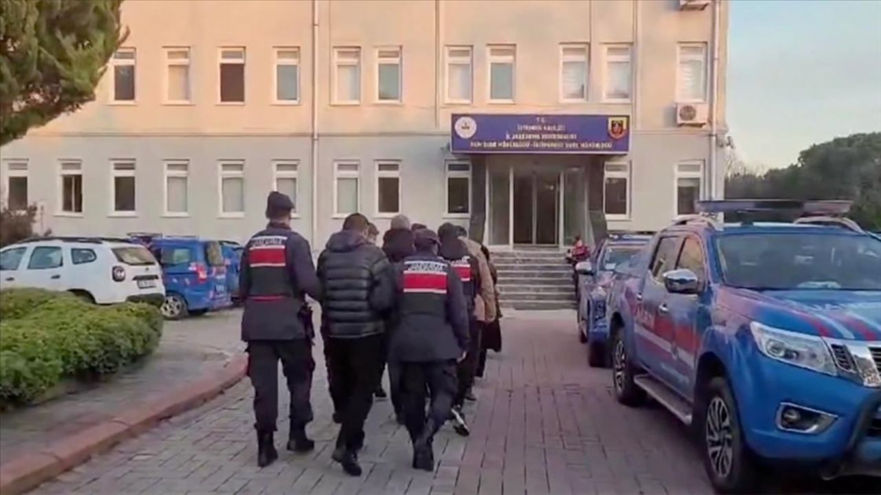 31 ilde FETÖ operasyonunda 50 tutuklama