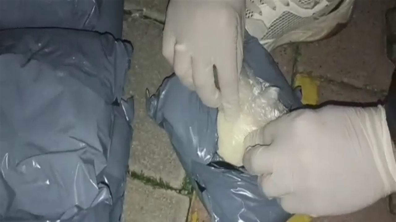 Emekli polisin aracında 5 kilo metamfetamin bulundu