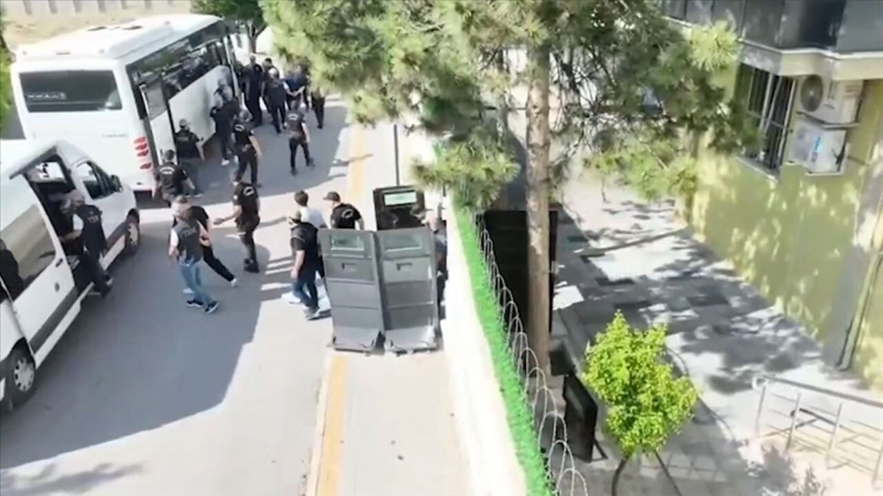 45 ilde FETÖ operasyonları: 67 tutuklama