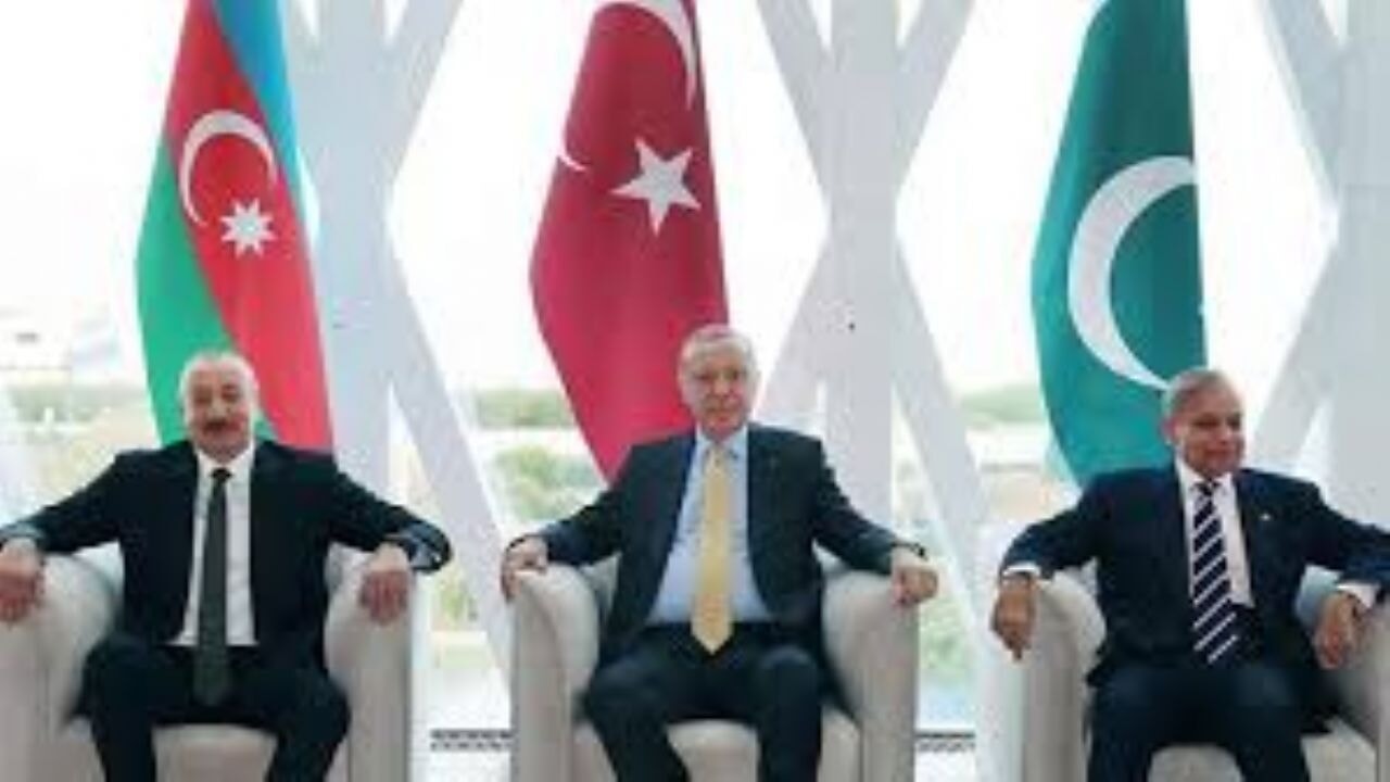 Cumhurbaşkanı Erdoğan, Azerbaycan Cumhurbaşkanı Aliyev ve Pakistan Başbakanı Şerif ile görüştü
