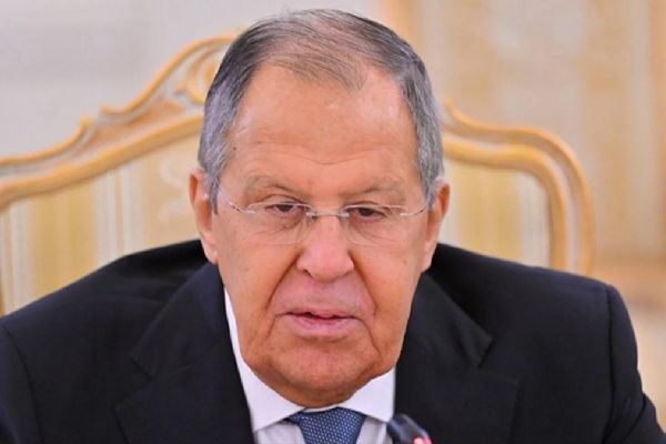 Lavrov'dan ABD'ye mesaj: Alaska mutabakatına sadık kalın