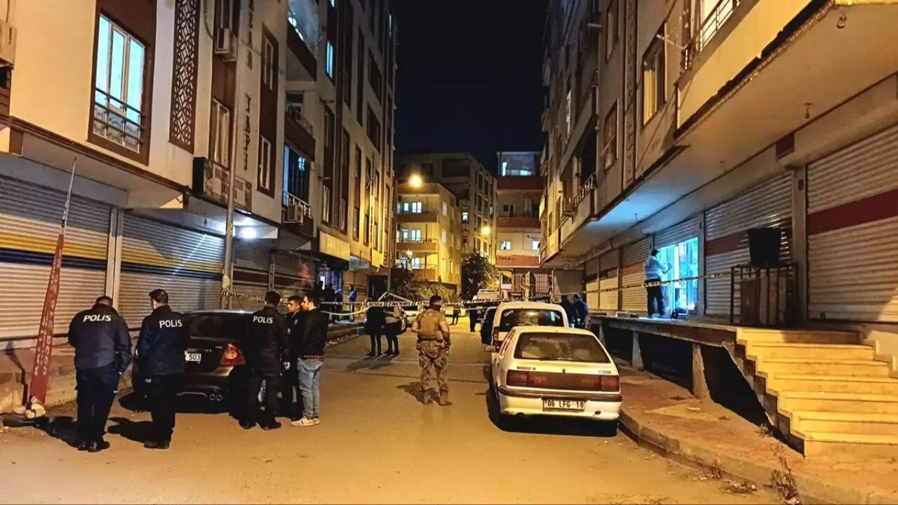 Alacak tartışması kana bulandı