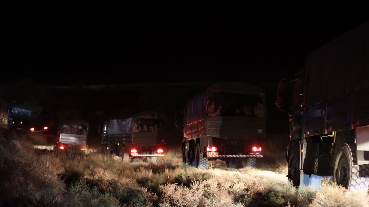 Milli Savunma Bakanlığı, düşen askeri kargo uçağının enkazına ulaşıldığını duyurdu