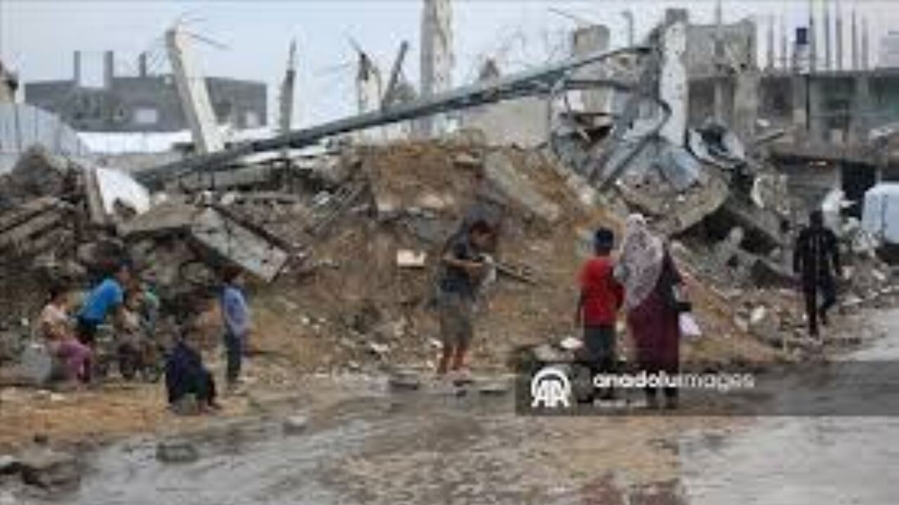 Gazze'de yağışlı havalar çadırlarda kalan Filistinlileri olumsuz etkiliyor