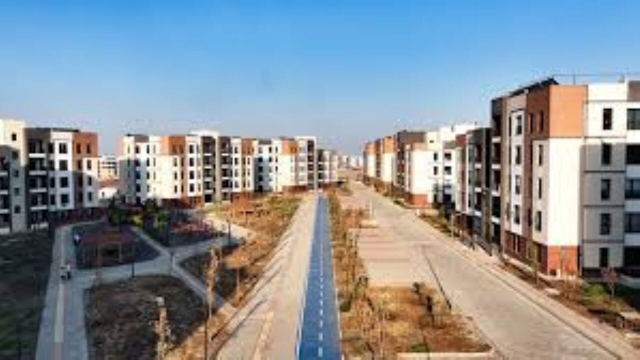 Deprem bölgesindeki inşa çalışmalarının yıl sonuna kadar tamamlanması hedefleniyor