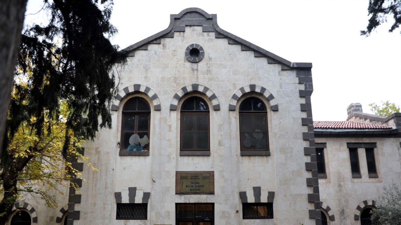 Amerikan misyonerlik binası, 'İslam Bilim Tarihi Müzesi' oldu