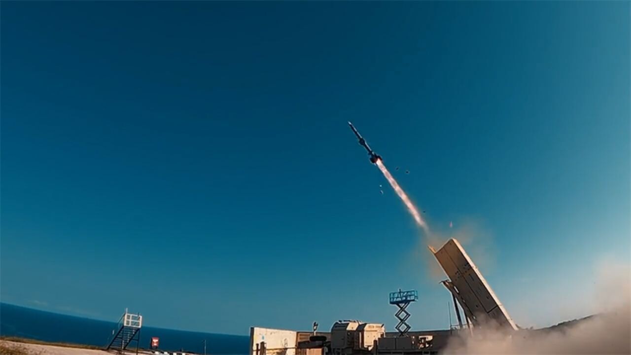 SİPER 1, hedefi tam isabetle vurdu