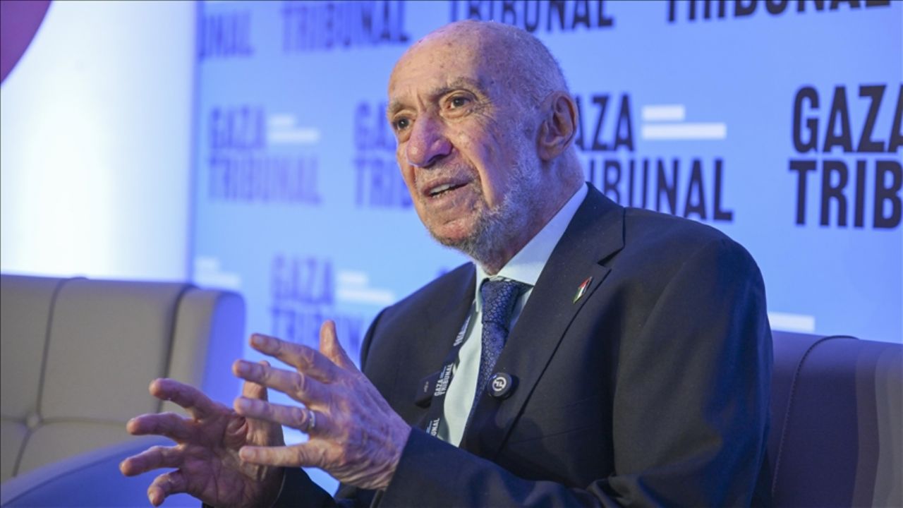 Havalimanında saatler süren sorgu: 'Yahudi karşıtı mısın?'