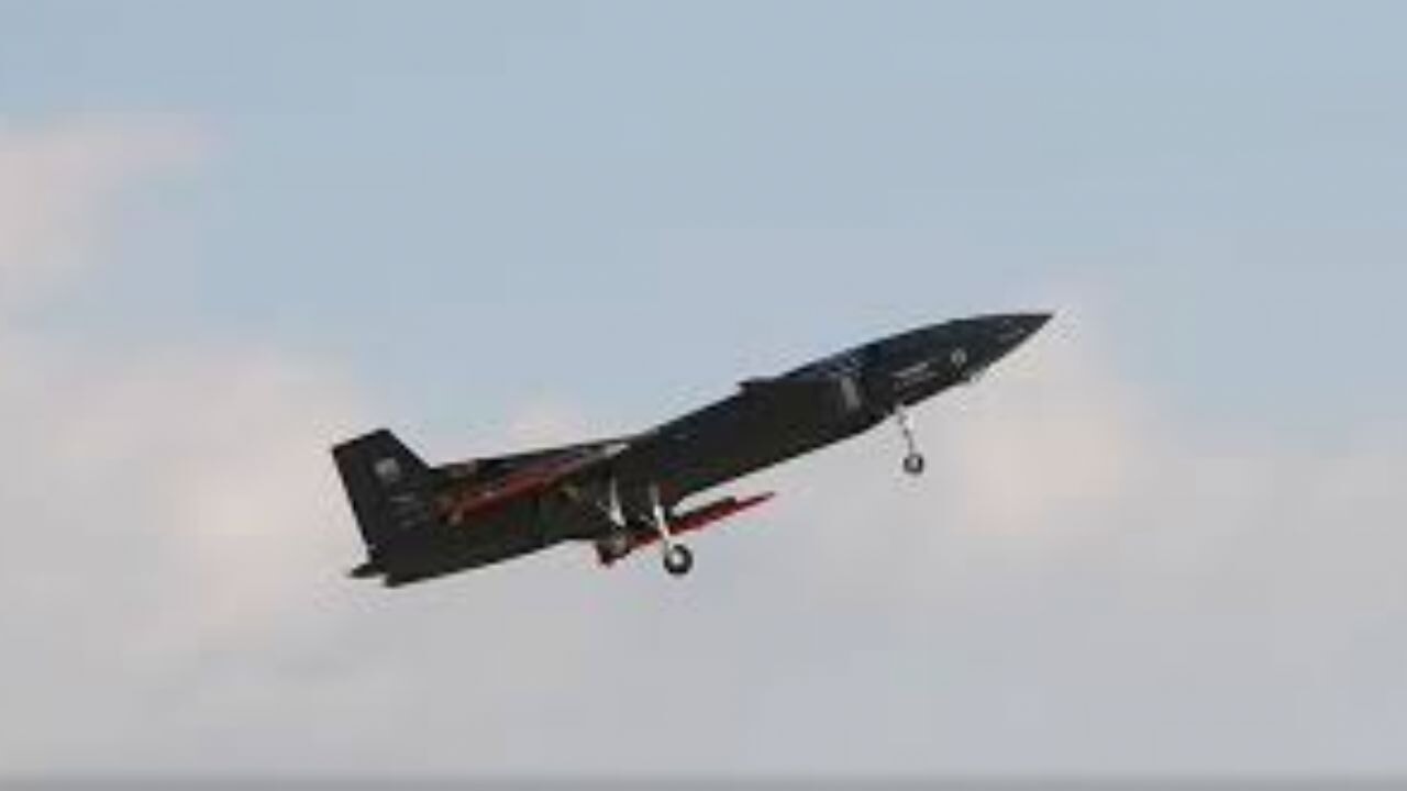 Bayraktar KIZILELMA'dan milli donanımlarla gövde gösterisi