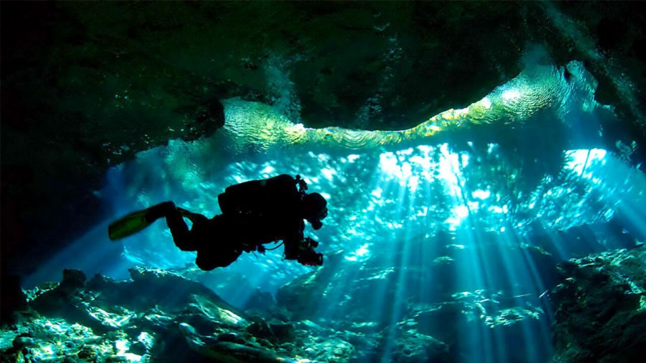 Dünyanın en uzun sualtı mağarası: 'Üç Su Yolu'