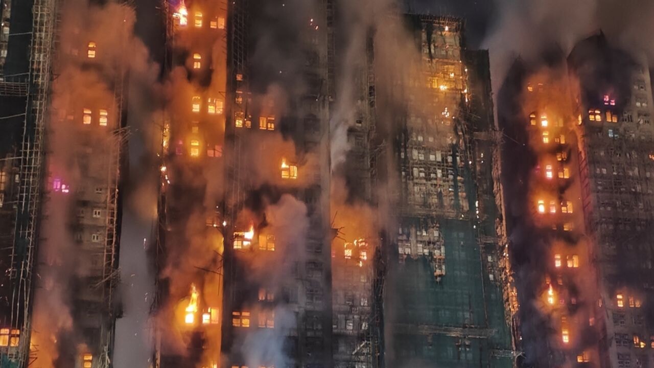 Dev binalar çıra gibi yandı!.. 13 ölü, 15 yaralı