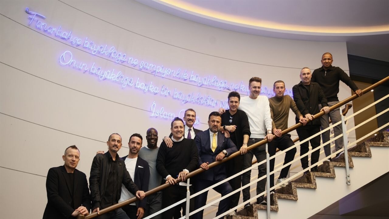 Fenerbahçe'nin efsane futbolcuları derbi öncesi buluştu