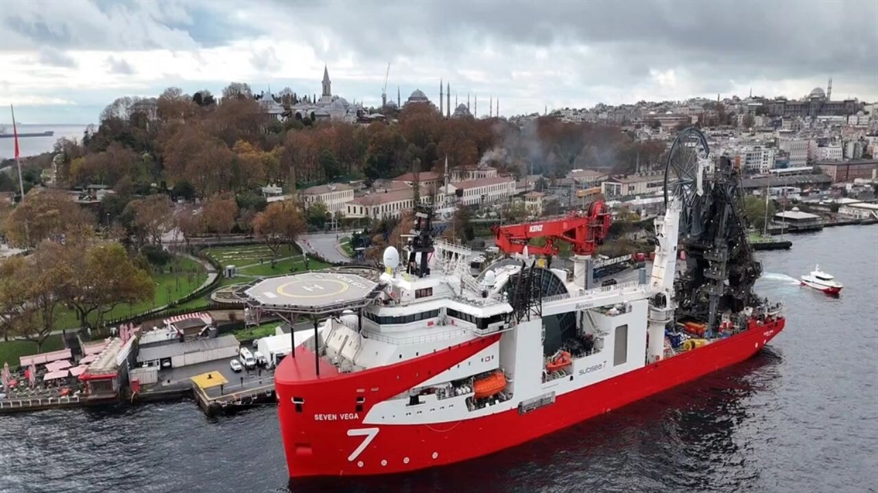 Bakan Bayraktar, doğal gazda yeni hedefi açıkladı