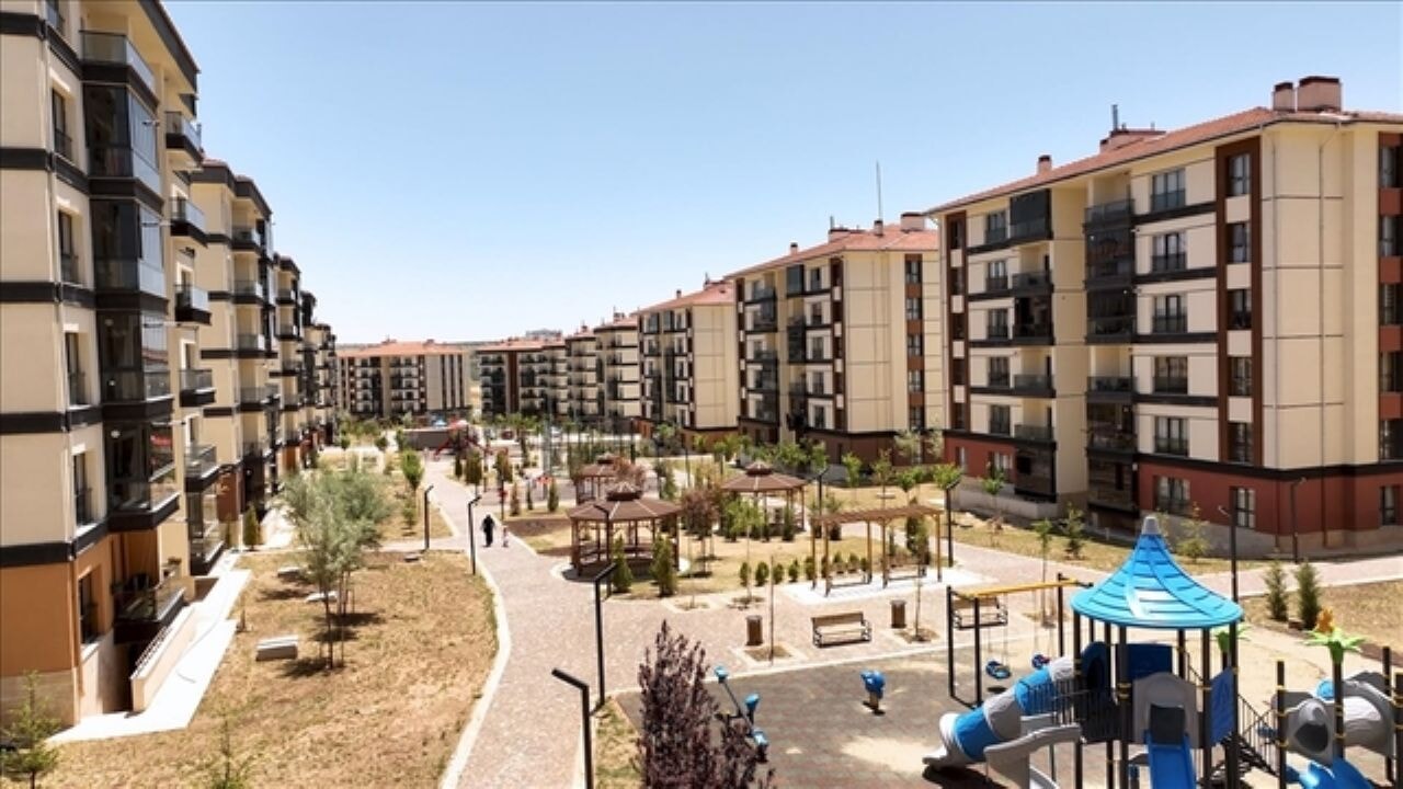 TOKİ 246 konut ve 80 iş yerini açık artırmayla satacak