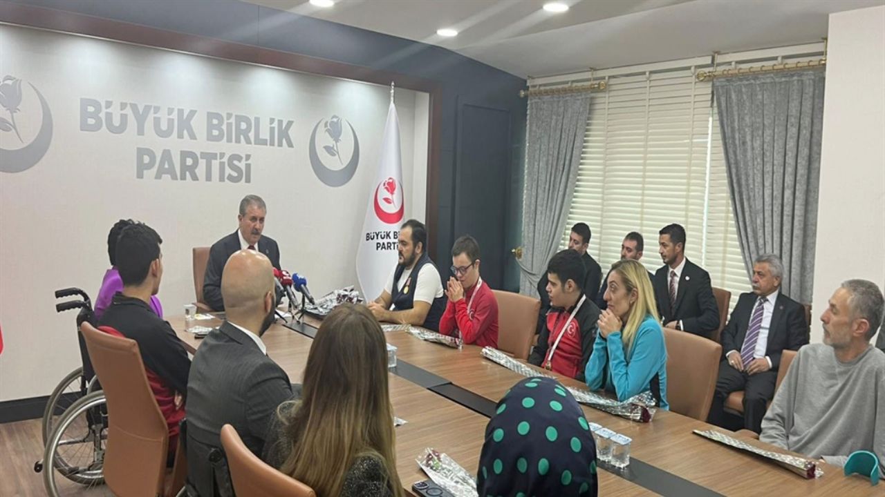 Destici: Asgari ücret net yüzde 50 artırılmalıdır