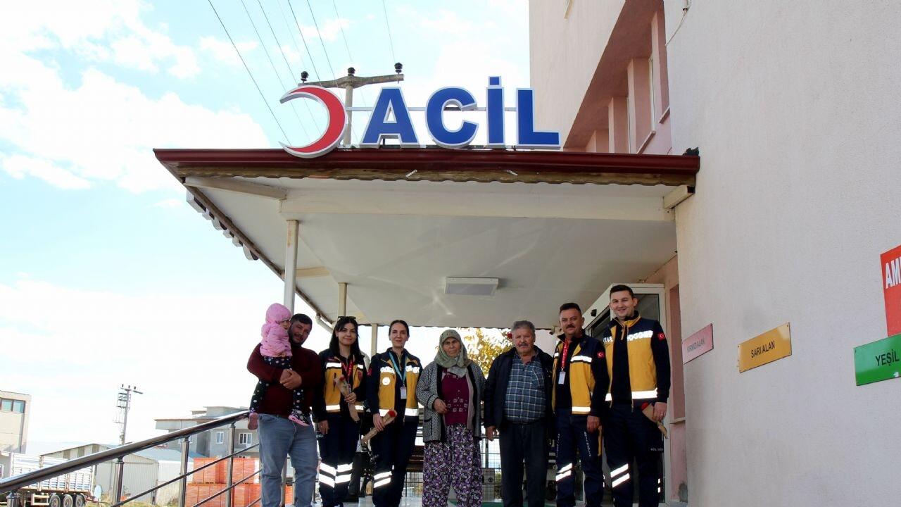 İki kez hayatını kurtardılar; her fırsatta ziyaret ediyor