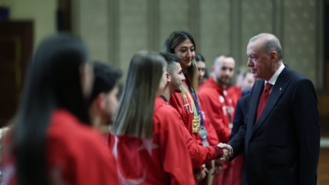 Cumhurbaşkanı Erdoğan, sporcuları kabul etti