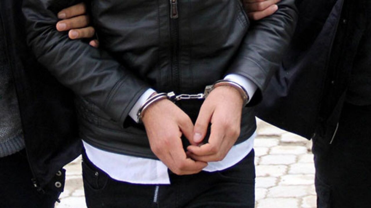 Ünlü spikerlere uyuşturucu operasyonu