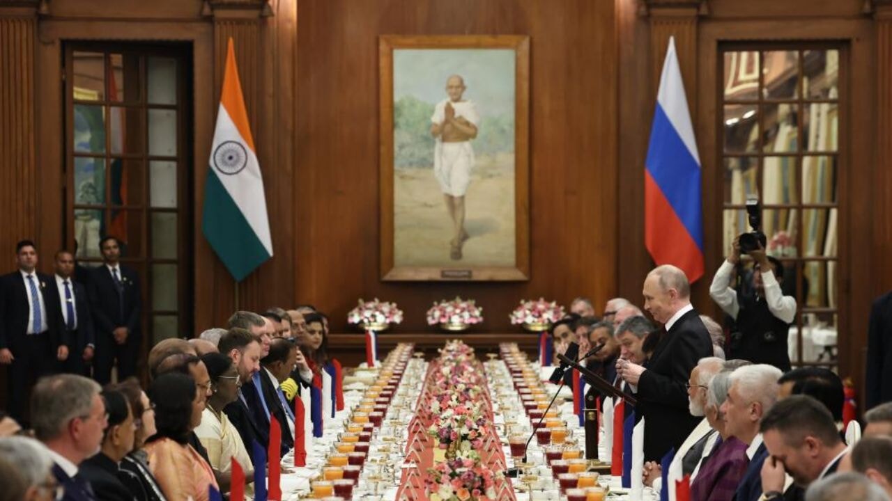 Putin: 'Hindistan ile birlikte yol alıyoruz'