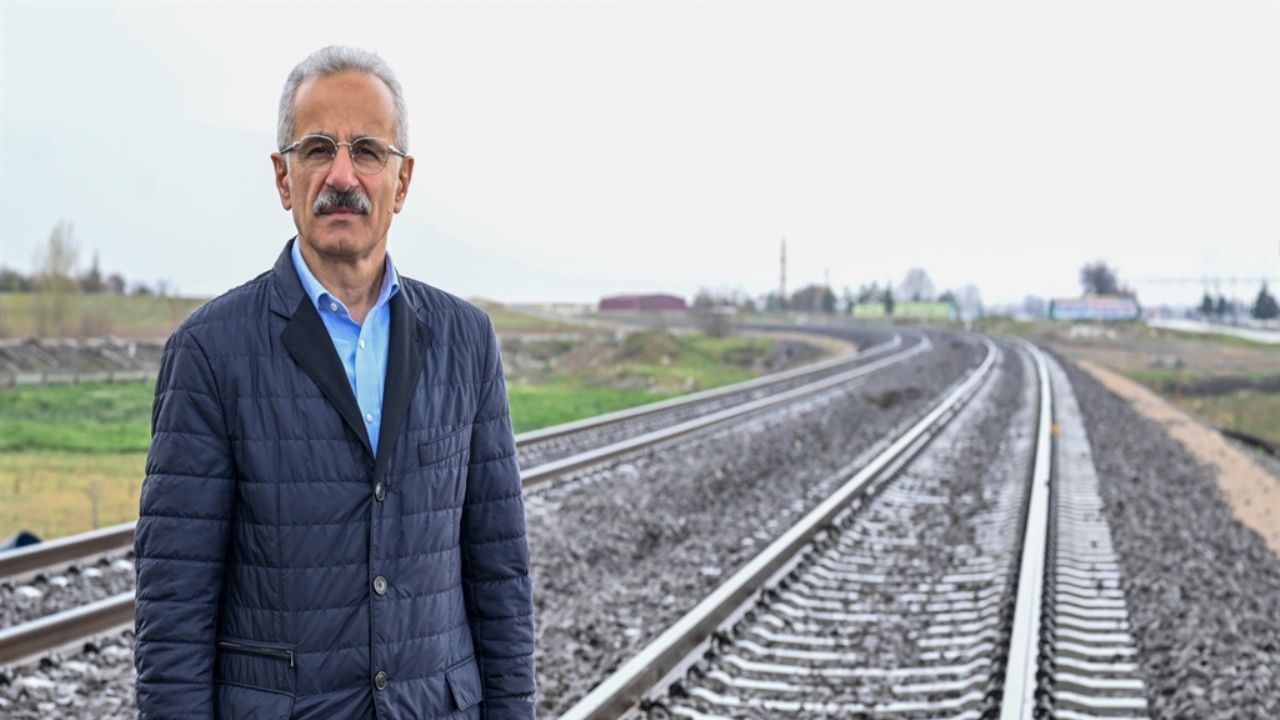 Bakan Uraloğlu: Suriye sınırı demir yolu açıklaması