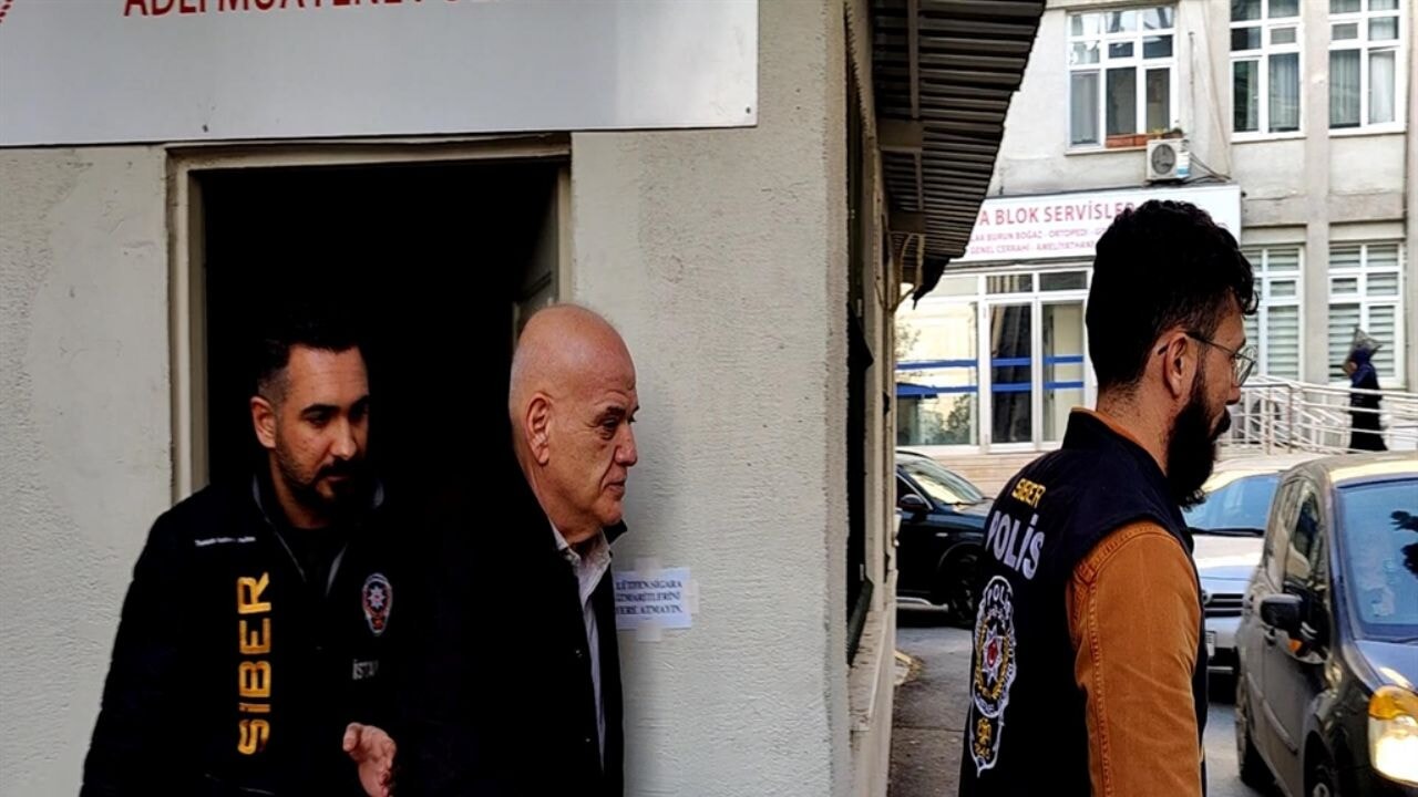 Ahmet Çakar: Savcı kardeşime borçluyum