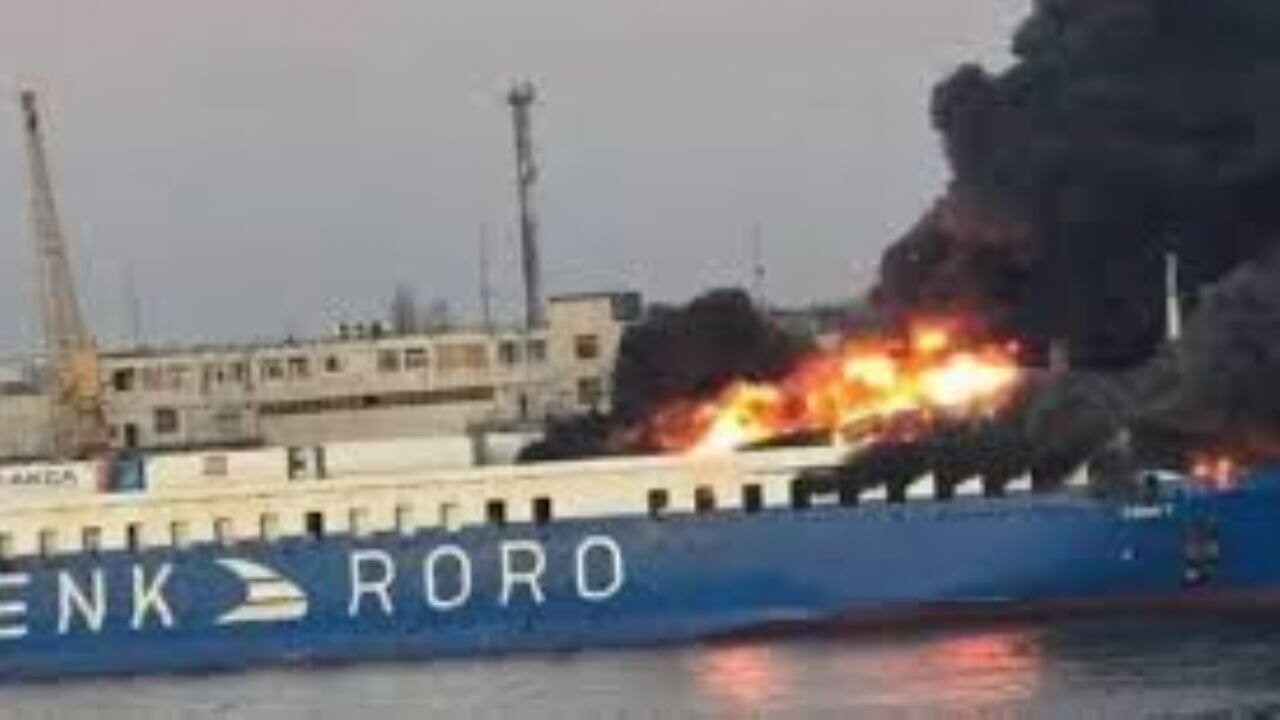 Türk Tır gemisi saldırıya uğradı