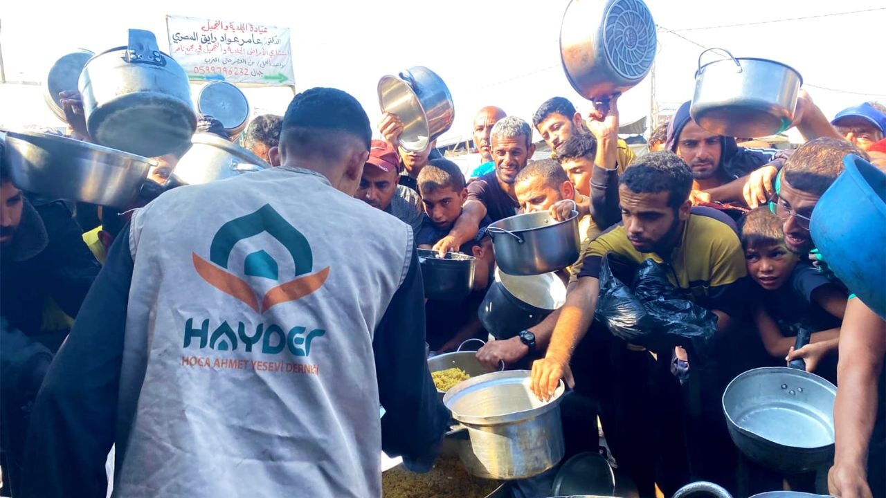 HAYDER'den Kasım Mesaisi: Türkiye'de Binlerce Haneye Destek, Gazze ve Afrika'da Kardeşlik Köprüleri