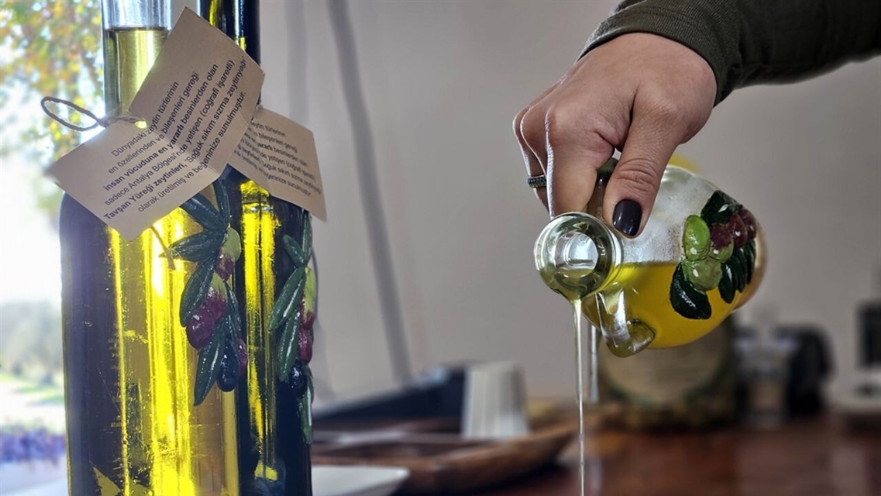 Bu zeytinyağının litresi 1500 TL