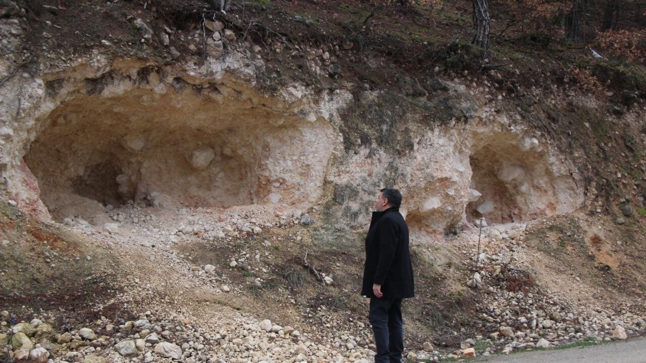 Ferhat diyarı Amasya'da bu kez pekmez aşkı dağı deldirdi