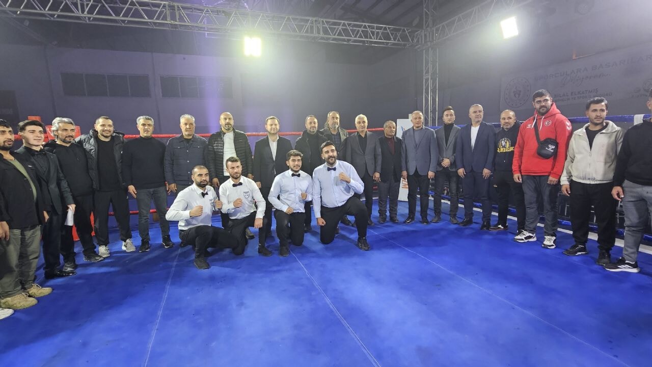 Tatvan'da Uluslararası Muaythai Şampiyonası düzenlendi