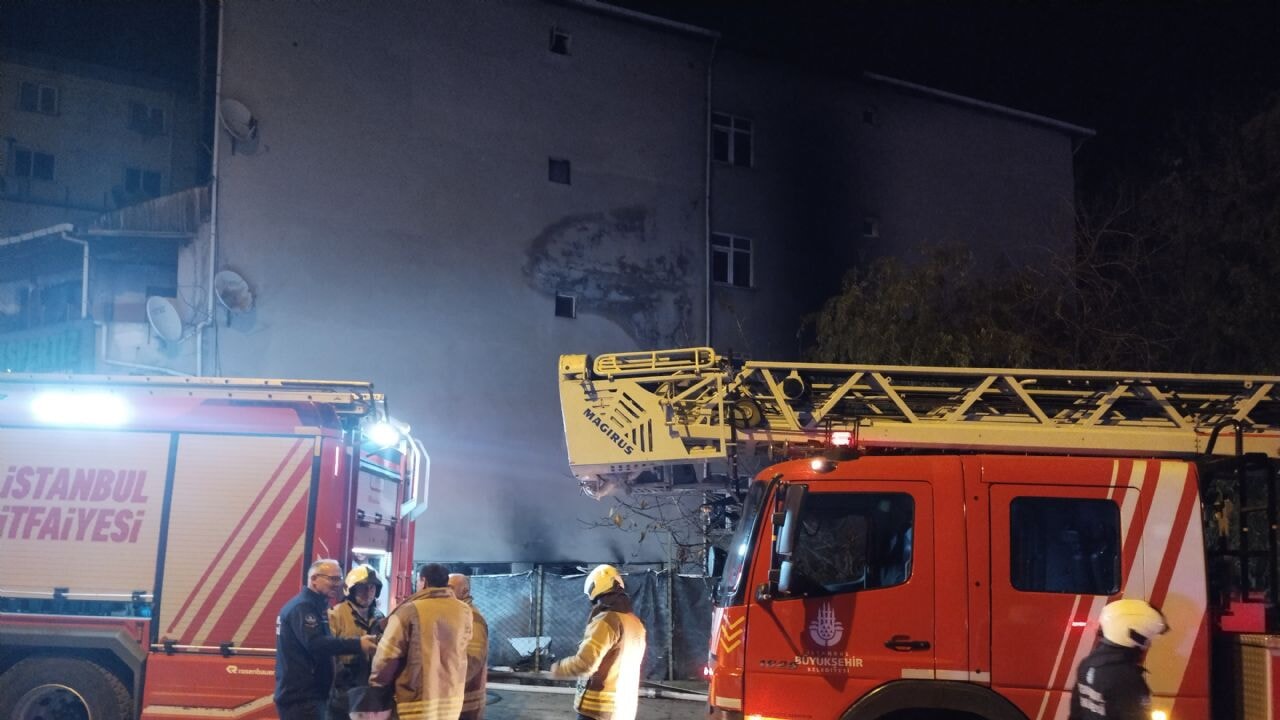 İstanbul'da oto tamir dükkanında korkutan yangın