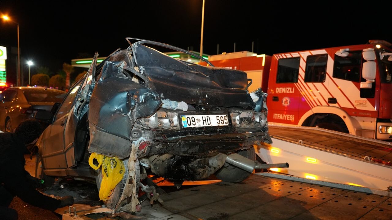 Denizli'de sabah saatlerinde zincirleme kaza