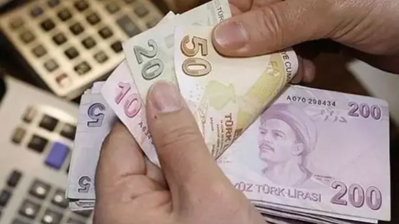 Akaryakıt, IMEI, yurt dışı çıkış harcı... İşte yeni zamlar