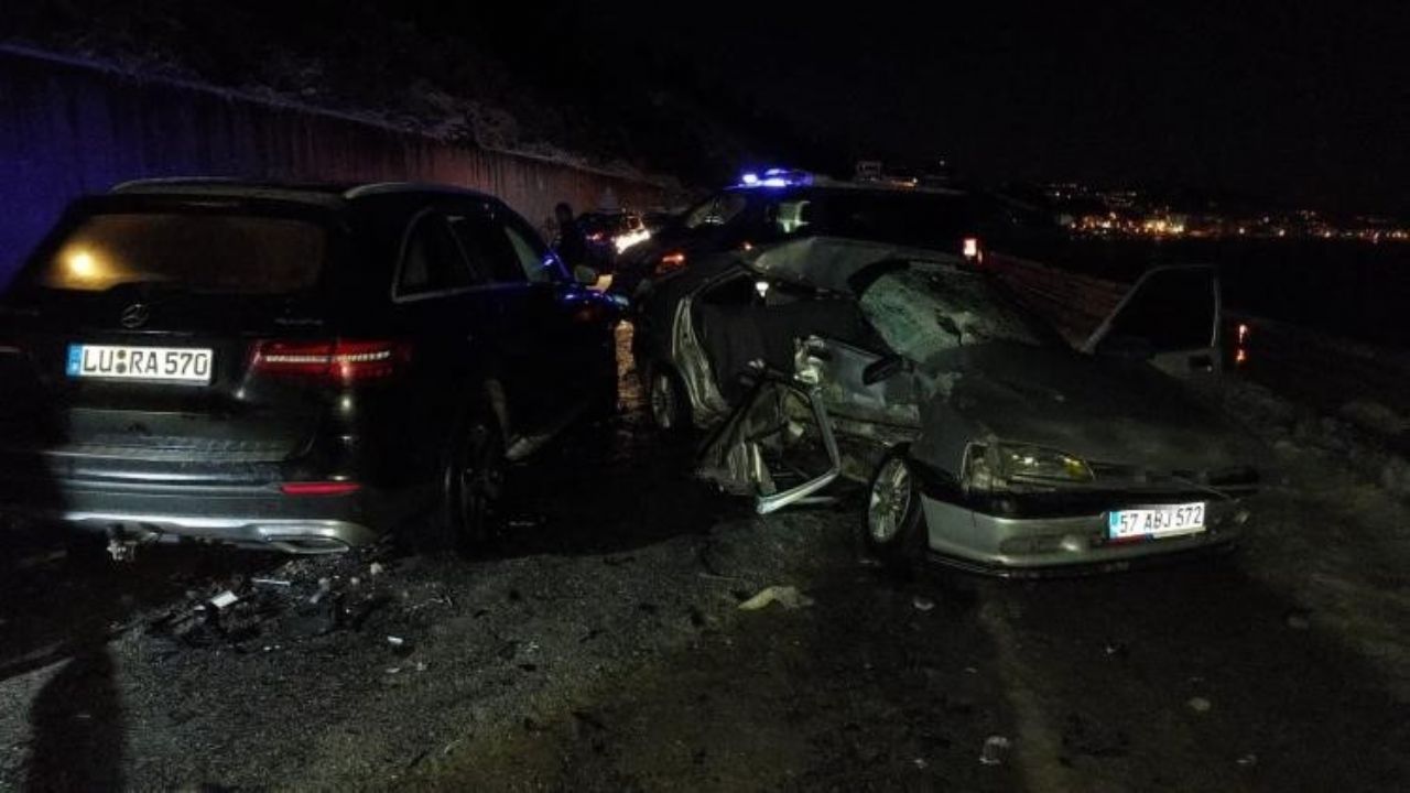 Türkeli'de feci kazada ölü sayısı yükseldi