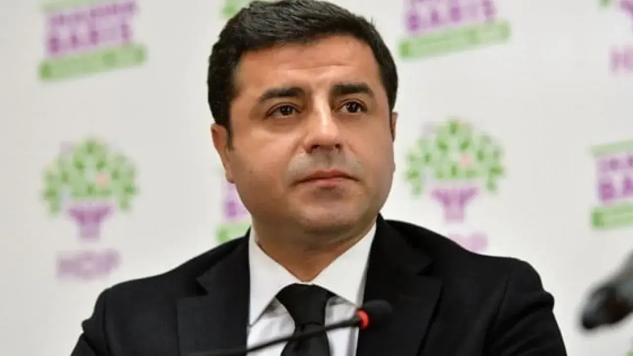 Demirtaş'a 'Cumhurbaşkanına hakaret' suçundan ceza