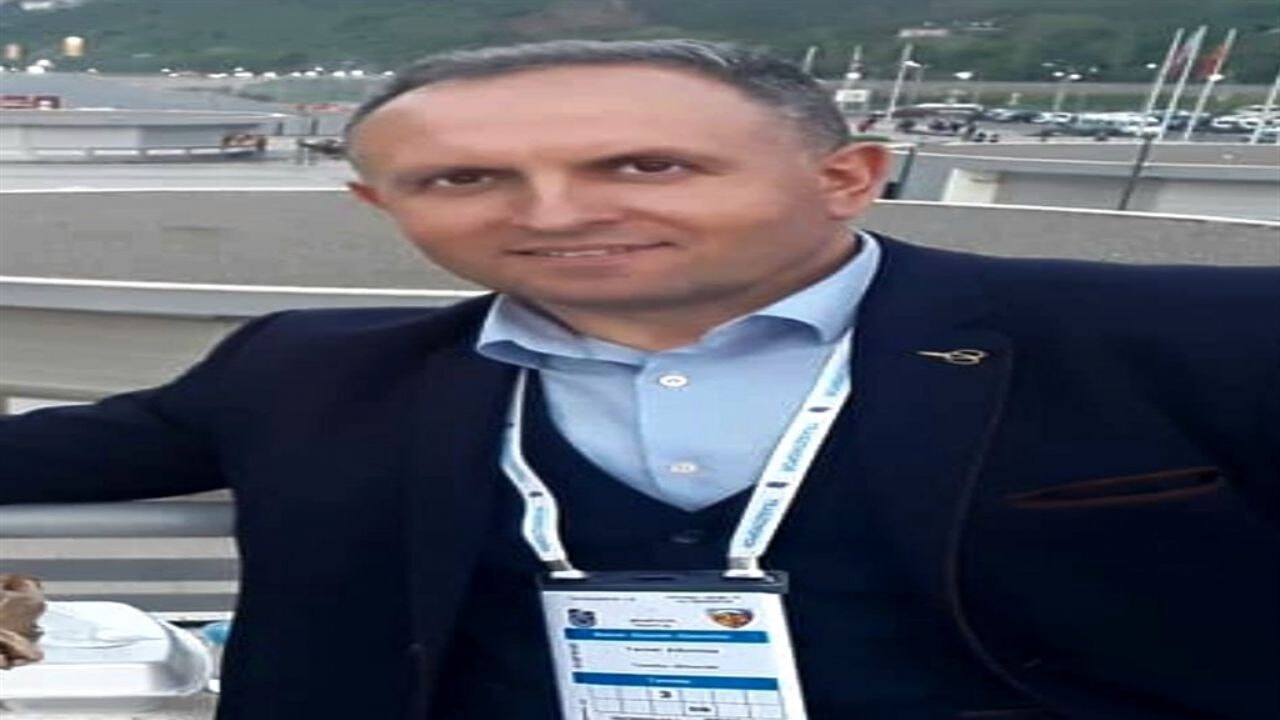 Saç ekimi sırasında fenalaşıp hayatını kaybetti