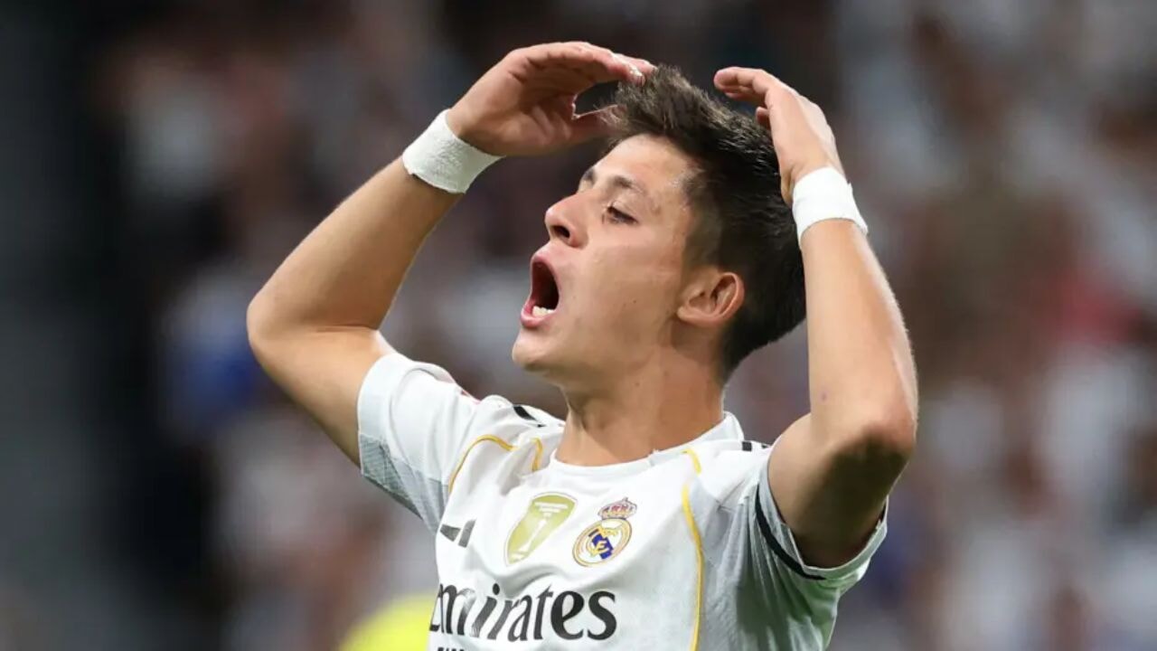 Arda Güler'in salladığı tekme ve düşmesi gündem oldu