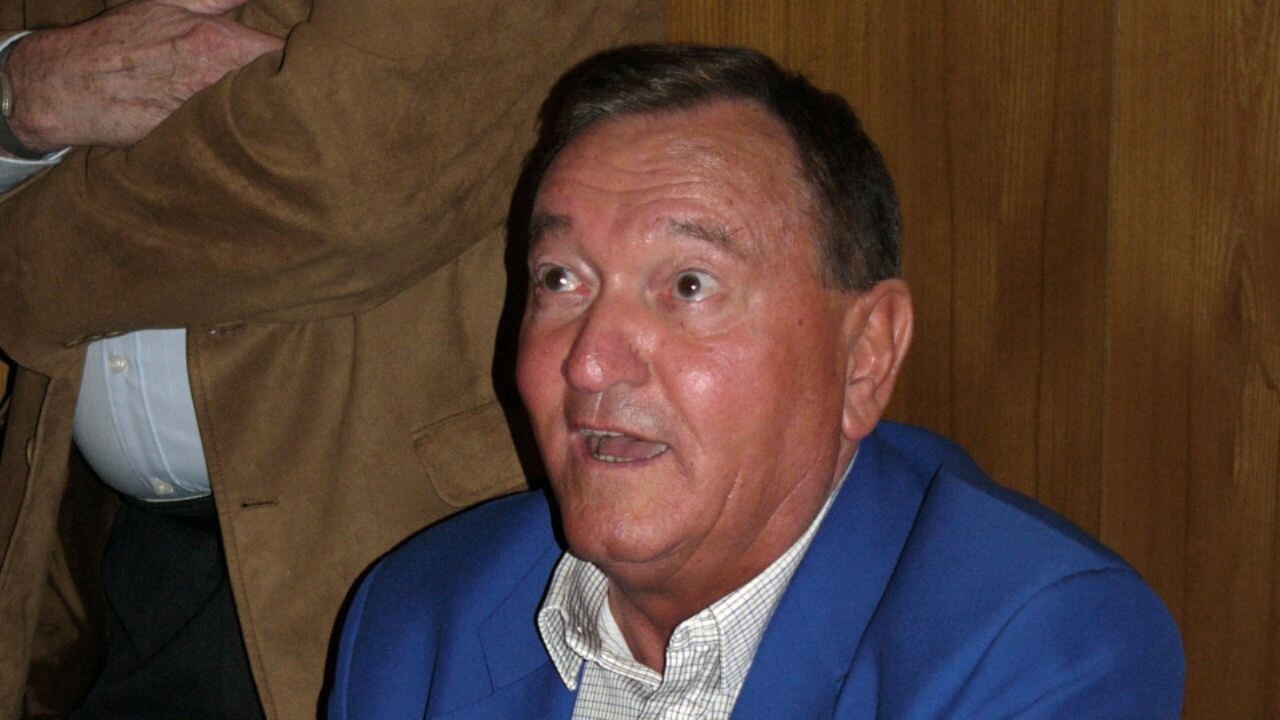 Yazar Erich von Daniken öldü