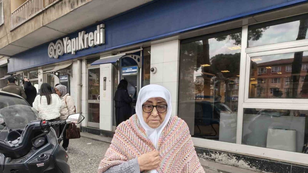 Banka 'Düzgün konuşamıyorsun' dedi, dul aylığını vermedi