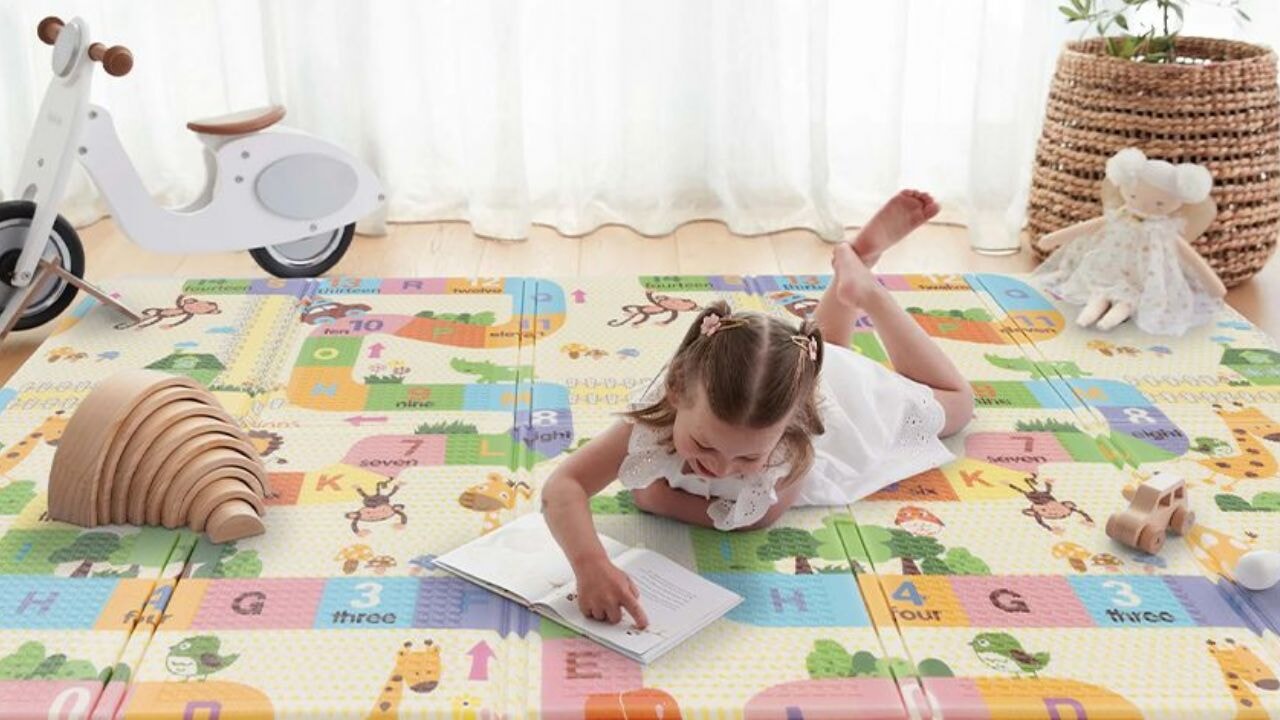 Katlanabilir Oyun Matı: Bebeğiniz İçin Güvenli Oyun Alanı