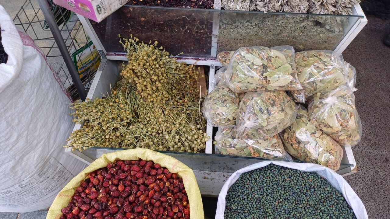 Grip ve geçmeyen öksürük için akgünlük sakızı