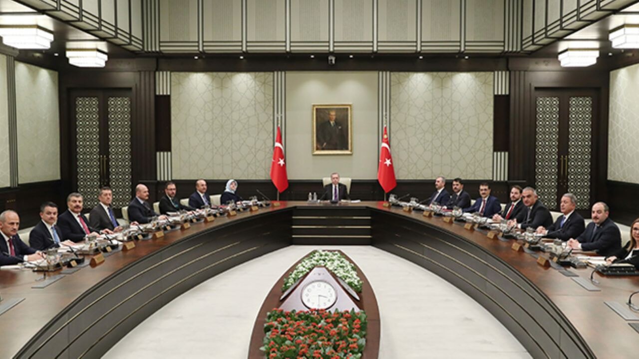 Cumhurbaşkanlığı Kabinesi toplanıyor! Masada hangi konular öne çıkıyor?